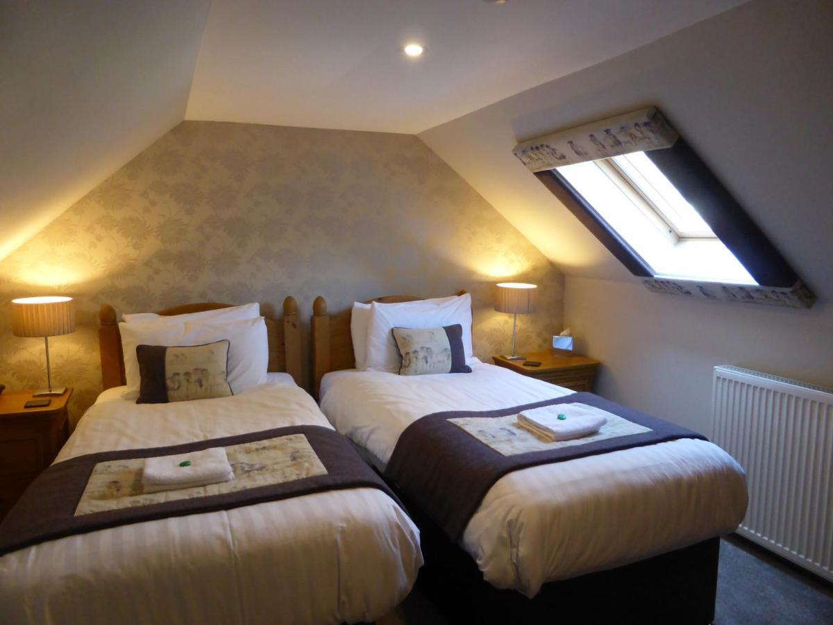 Glen Clova Hotel & Luxury Lodges Millton of Clova Ngoại thất bức ảnh