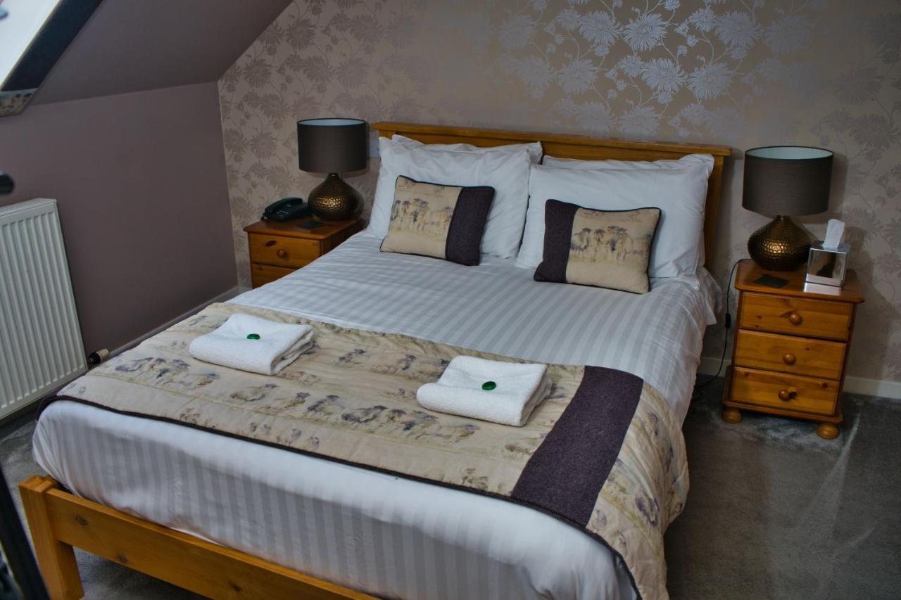 Glen Clova Hotel & Luxury Lodges Millton of Clova Ngoại thất bức ảnh