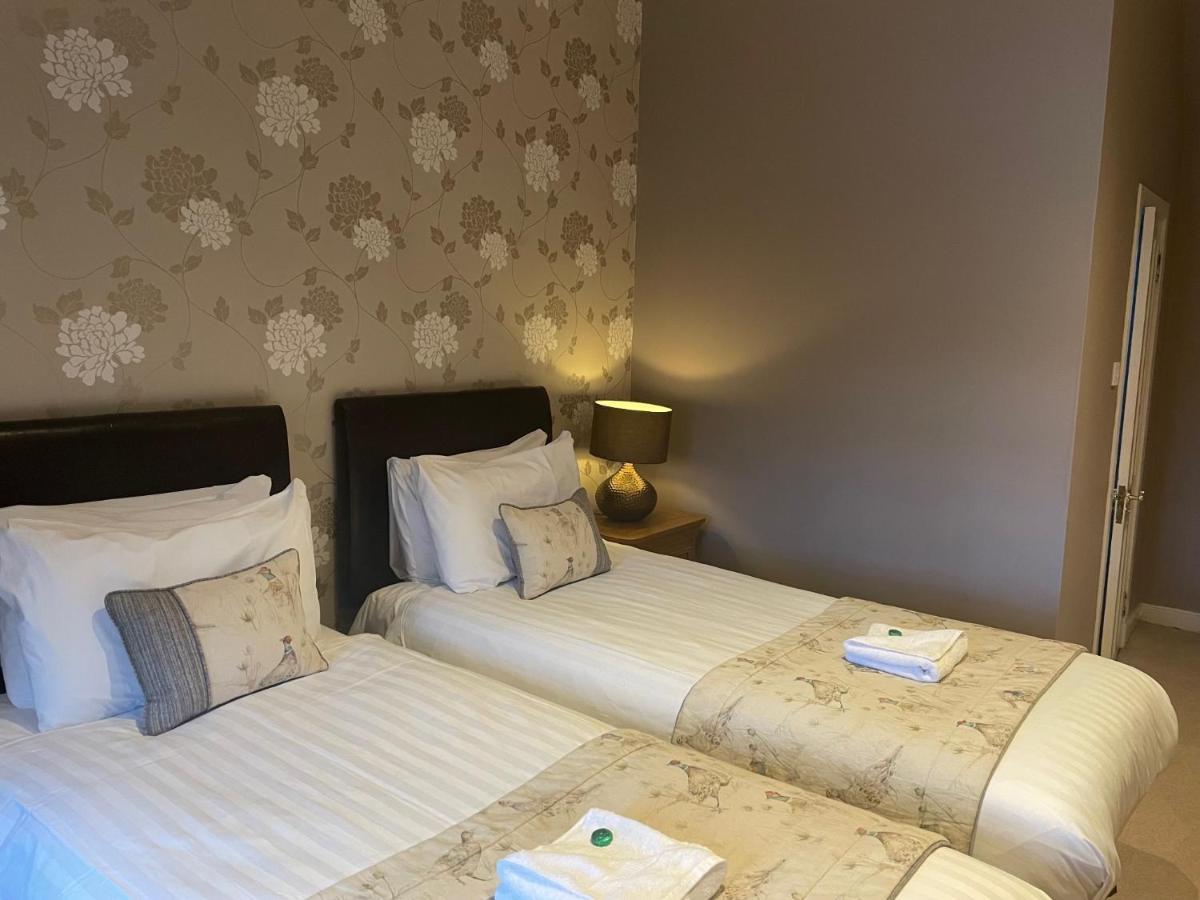 Glen Clova Hotel & Luxury Lodges Millton of Clova Ngoại thất bức ảnh