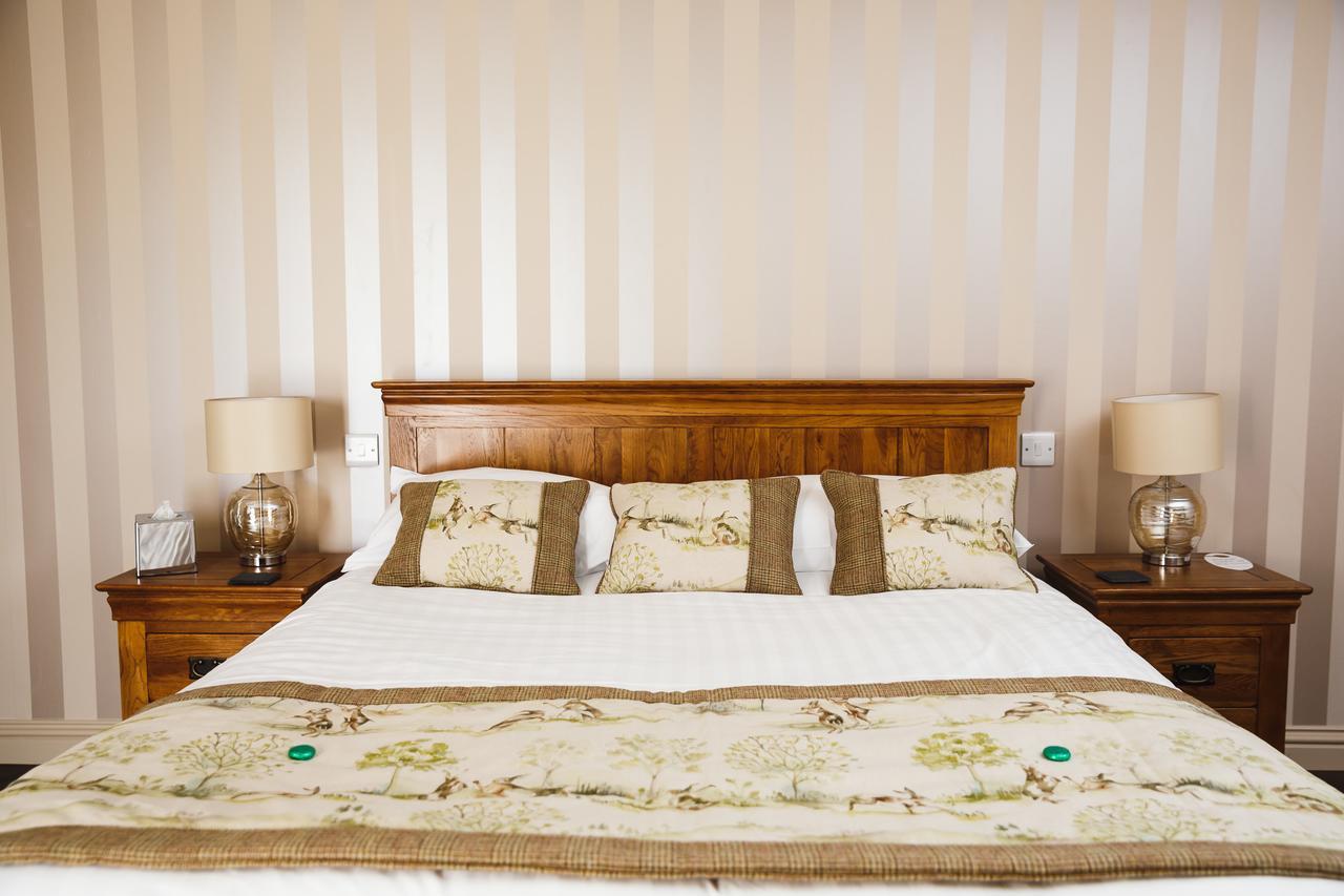 Glen Clova Hotel & Luxury Lodges Millton of Clova Ngoại thất bức ảnh